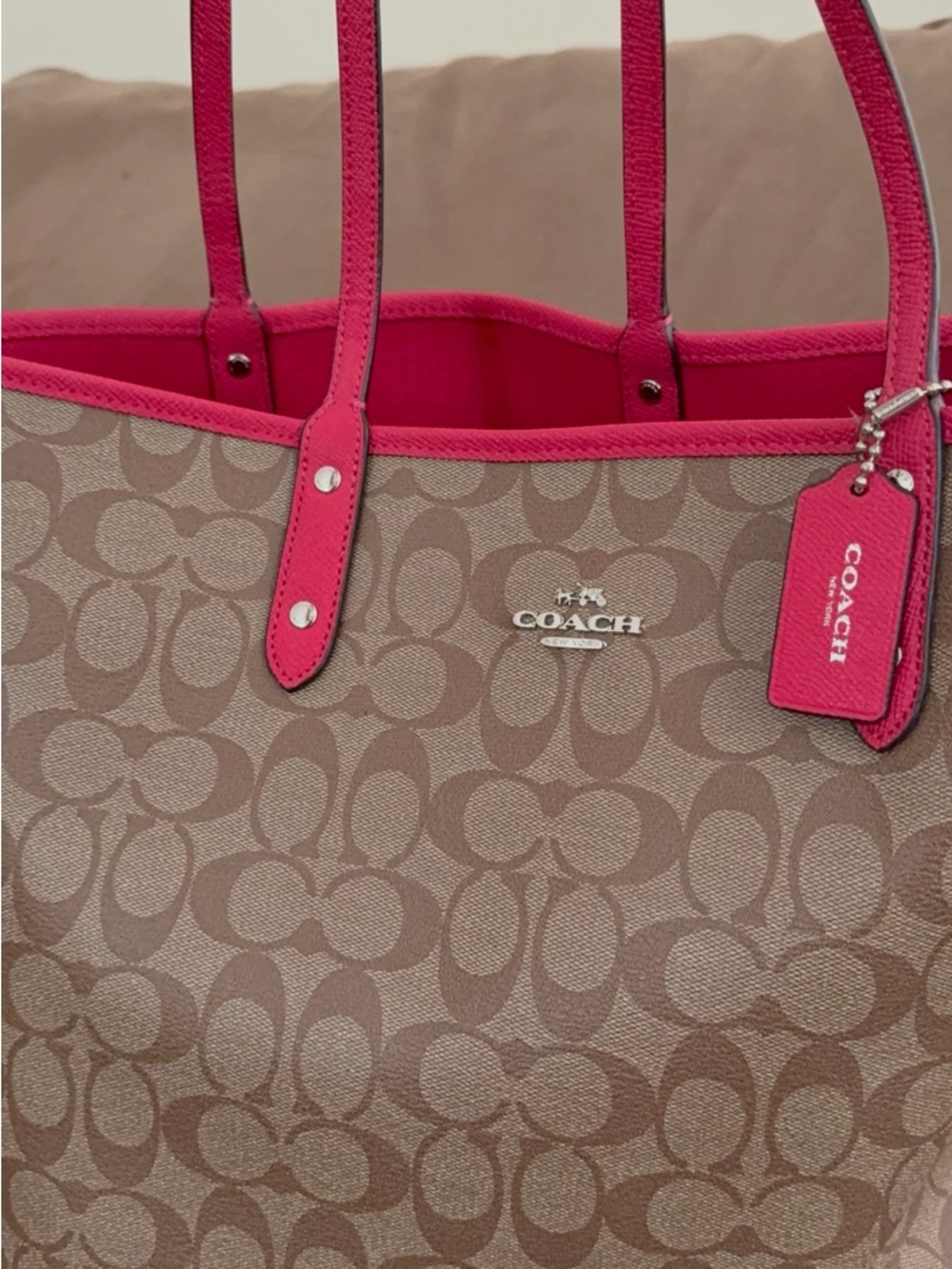 Coach Hot Pink Reversible City Tote with Matching Wristlet - Picture 3 of 8